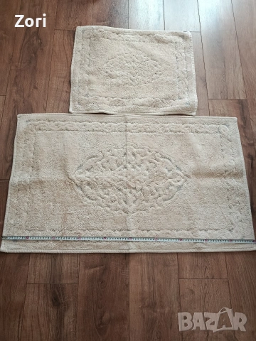 Комплект постелки за баня 