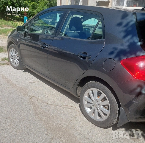 TOYOTA AURIS 1,6 И, снимка 2 - Автомобили и джипове - 54729660