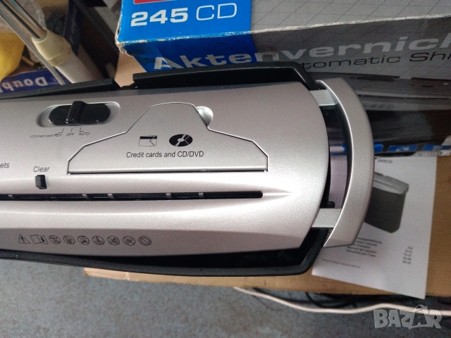 Genie 245CD Шредер за документи, CD и карти, снимка 5 - Друго - 54908643