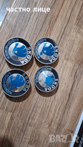 Капачки за джанти Skoda оргинални 56мм, снимка 2 - Аксесоари и консумативи - 54009976