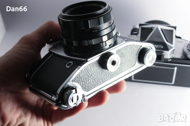 Exakta Varex IIb 2 броя фотоапарати обективи - Zeiss Tessar, Meyer Oreston 50mm, снимка 7 - Фотоапарати - 54441718