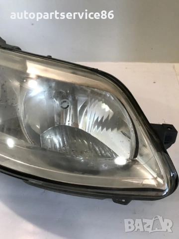 Преден десен фар Valeo за Citroen C4 Coupe (3 врати) (2006) 9646893880, снимка 3 - Части - 54541458