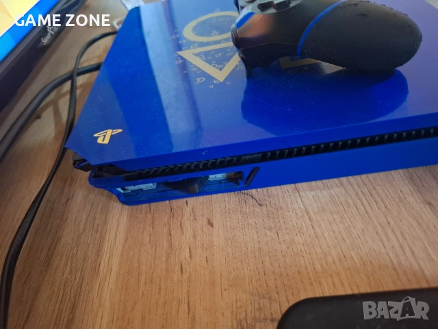 Playstation 4 Slim Лимитран, снимка 2 - PlayStation конзоли - 54638741