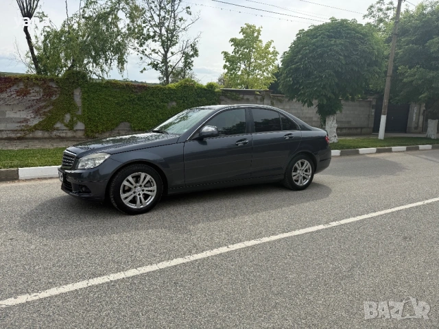 Мерцедес C 180, снимка 2 - Автомобили и джипове - 54484407
