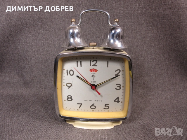 СТАР РЕТРО СОЦ НАСТОЛЕН МЕХАНИЧЕН ЧАСОВНИК БУДИЛНИК POLARIS CHINA