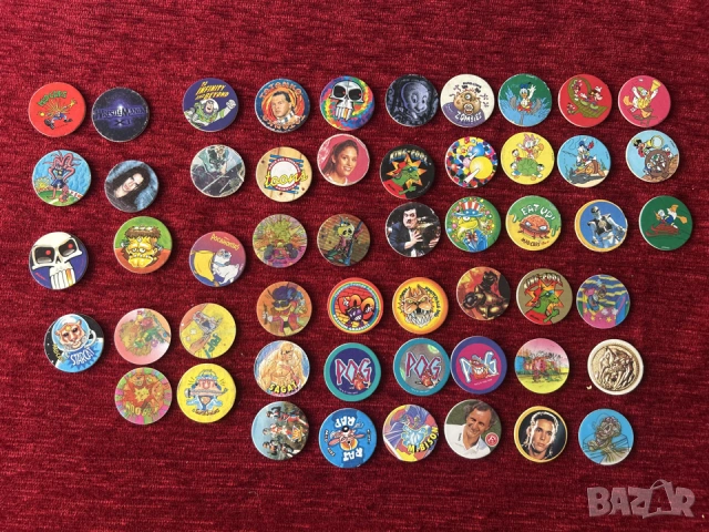 класически тапи или фишки от 90-те години, често наричани „pogs“