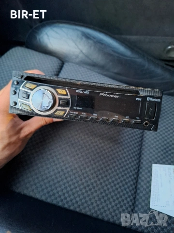 CD плеър Pioneer DEH-7300BT с блутут