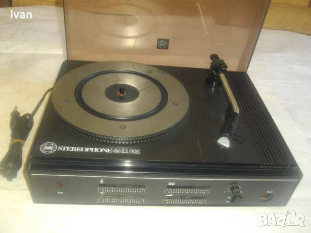ОРИГИНАЛЕН НЕМСКИ РАБОТЕЩ СТЕРЕО ГРАМОФОН ОТ 60-те години STUDIO STEREOFONE DE LUXE ВИНТИДЖ
