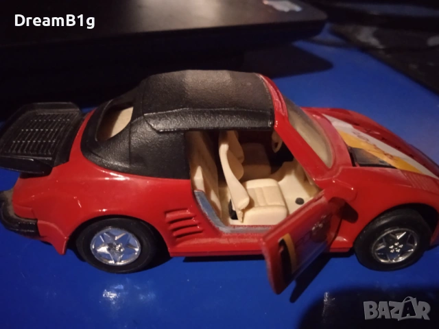 Ретро Модел Porsche 911 (930) Turbo Flatnose – Vintage Welly (25+ г.), снимка 3 - Колекции - 54336645