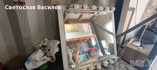 Продавам гримьорско огледало с осветление, снимка 2 - Огледала - 54250992
