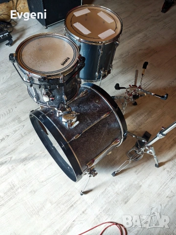TAMA Rockstar комплект барабани , снимка 2 - Ударни инструменти - 54990827