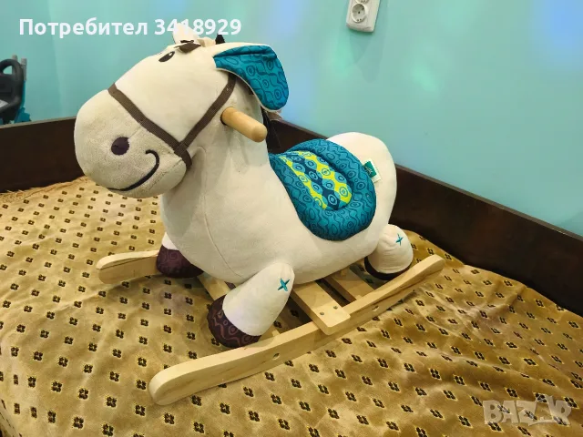 Детско конче люлка  .