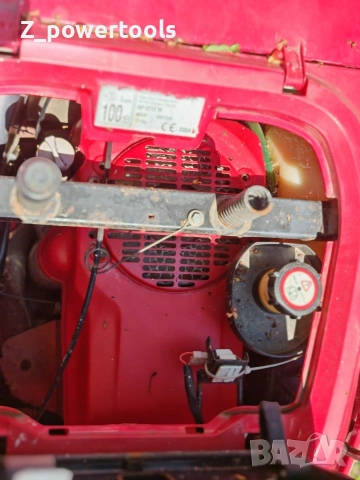 Тракторна косачка Honda HF1211 H (Hydrostatic) - ТОП състояние, супер мощна и лесна за каране, снимка 7 - Градинска техника - 54676115