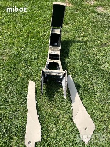 Подлакътник Фолксваген Пасат VW Passat b6, снимка 2 - Части - 54361384