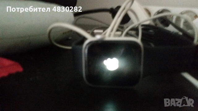 Apple Watch series 4 заключен, или за части, снимка 5 - Смарт часовници - 55142792