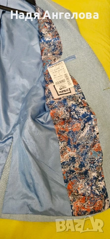 Младежко сако - 30€, снимка 3 - Сака - 55090380