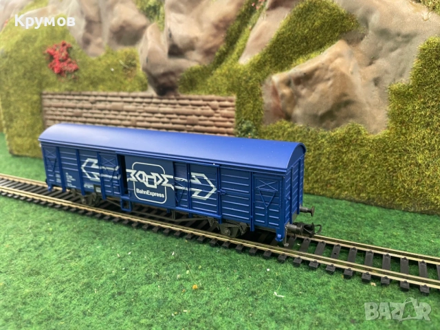 Вагон товарен хладилен 2-осен Роко HO 1:87 влак ЖП модел, снимка 9 - Колекции - 54009781