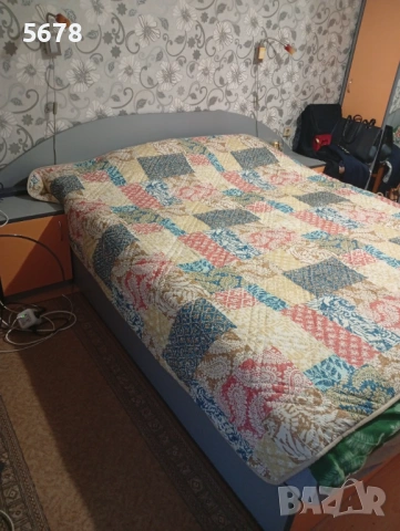 Спалня комплект с две нощни шкафчета и гардероб