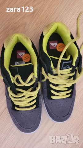 нови велурени маратонки Quiksilver, 35ти номер, снимка 2 - Детски маратонки - 27630415