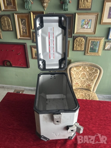 твърд Куфар за мотор SW-Motech TRAX
ADV, снимка 5 - Аксесоари и консумативи - 55276399