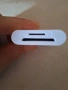 Продавам четец за карти, 2в1,SD/TF,за Iphone/IPad съвместим с системи Apple бял , снимка 2