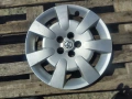 16 цола Тас Toyota Avensis Corolla 42602-Ca020 Оригинал, снимка 1
