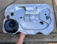 Метална кора със стъклоповдигач и говорител (предна дясна) Ford Focus Mk2, снимка 1