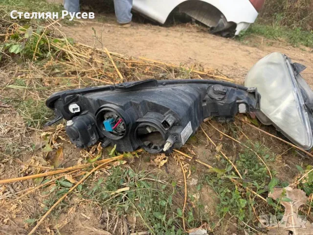 фарове ляв и десен за peugeot 206 1.4 hdi 67кс   - цена за 20 евро общо за двата   КОЛАТА Е: 50 кило, снимка 6 - Части - 55314696