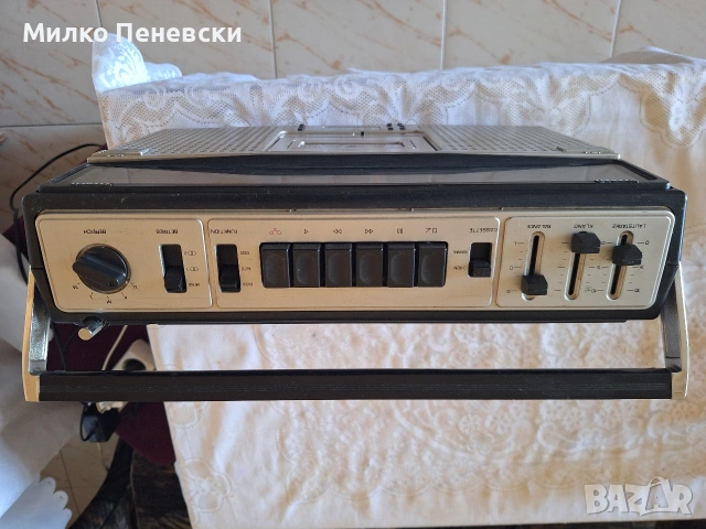 UNIVERSUM CTR 2391U STEREO RADIO CASSETTE RECORDER., снимка 2 - Радиокасетофони, транзистори - 54404679
