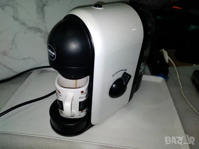Кафемашина Lavazza Mini Compact за капсули A Modo Mio, снимка 2 - Кафемашини - 55685554