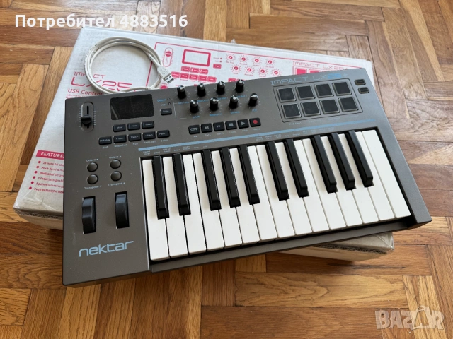Nektar Impact LX25+ MIDI контролер