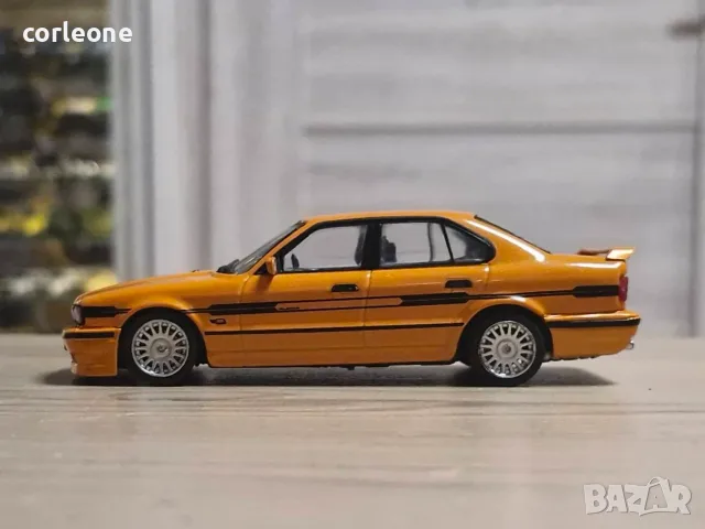 BMW ALPINA B10 Biturbo E34 1994 - мащаб 1:43 на Solido моделът е нов в PVC дисплей-кейс, снимка 2 - Колекции - 55567707