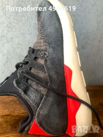 Оригинални Adidas Tubular Runner №43 – Естествен велур / Като нови, снимка 2 - Маратонки - 55604824