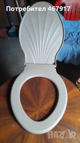 PVC капак за тоалетна чиния