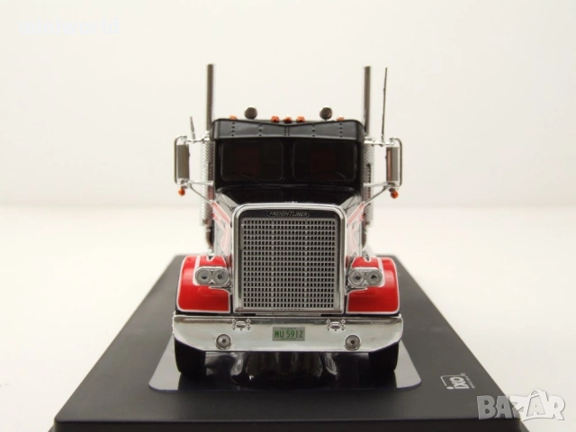 Freightliner FLC 120 64 T влекач 1977 - мащаб 1:43 на IXO Models моделът е нов в PVC дисплей-кейс, снимка 6 - Колекции - 54701060