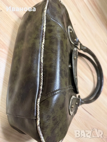 Дамска чанта от естествена кожа със змийски шарки, снимка 4 - Чанти - 54021080