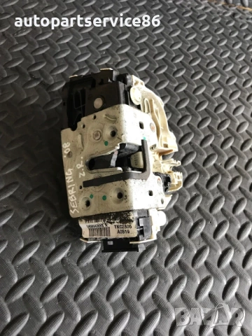 Механизъм за заключване за задна дясна врата за Chrysler Sebring (2006-2011) 04589438Ab