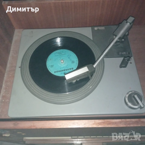 Радио грамофон Респром А 104, снимка 4 - Антикварни и старинни предмети - 54637693