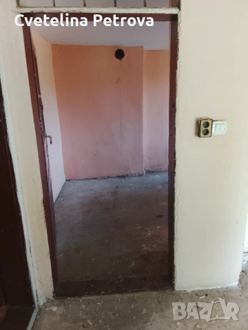 Продава се къща в град Димово две стай ,хол и кухня,баня и тоалетна имота е 428кв./м.цена 10000€Евро, снимка 15 - Къщи - 54645279