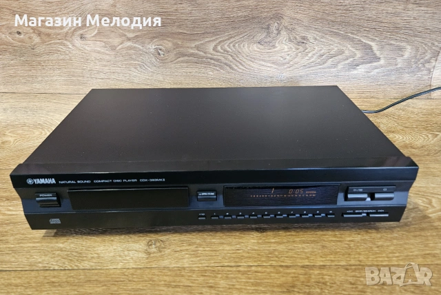 CD Player Yamaha CDX-393MKII – Автентичен японски звук от златната ера на Hi-Fi, снимка 2 - Декове - 55131364