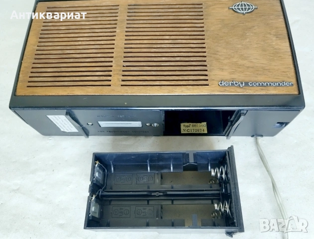Винтидж транзисторно радио Blaupunkt Derby Commander / Германия, снимка 8 - Радиокасетофони, транзистори - 55064650
