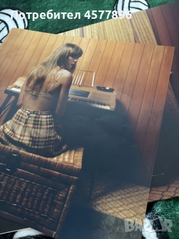 Taylor Swift Midnights jade green vinyl и The life of a showgirl vinyl. , снимка 11 - Грамофонни плочи - 55174567