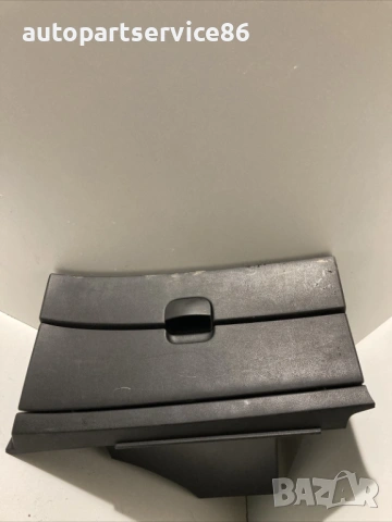 Жабка черна за Nissan Qashqai 2.0 Бензин (2010) 68520Jd000 