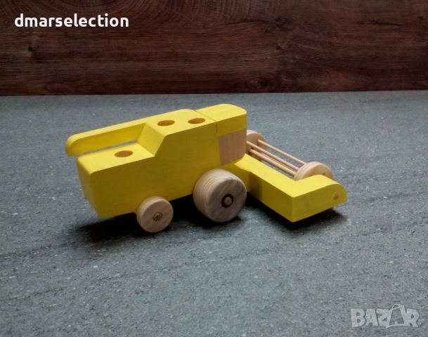 Декоративен дървен комбайн - моливник DMAR 268M3, снимка 3 - Играчки за стая - 54134031