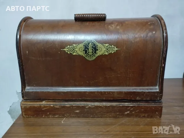 Ръчна шевна машина Singer, снимка 4 - Антикварни и старинни предмети - 55404010