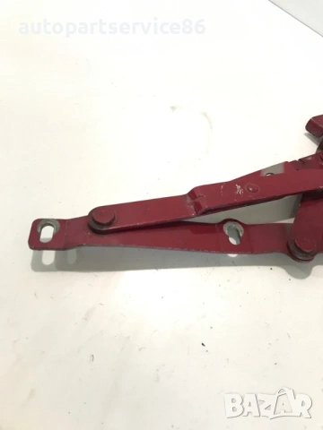 Предна лява панта на преден капак червена за Mercedes W638 Vito (1997-2002), снимка 3 - Части - 54079054