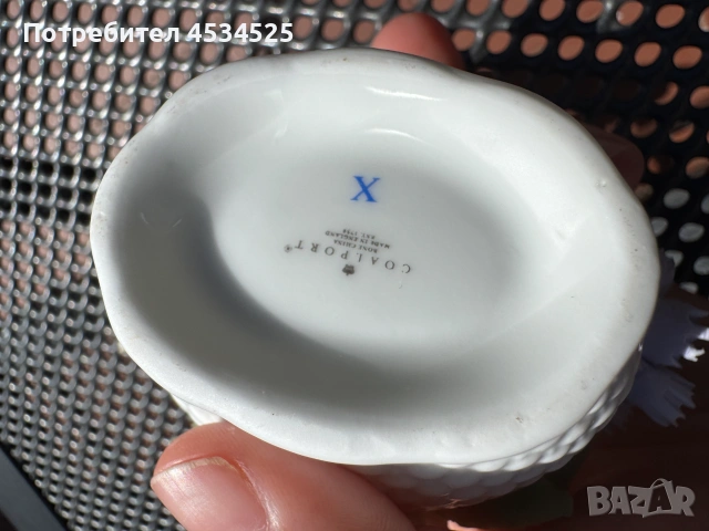 Фина порцеланова флорална композиция от Coalport, снимка 3 - Вази - 55222194