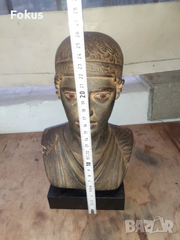 Стар гипсов патиниран бюст на Колесничаря от Делхи - реплика, снимка 7 - Антикварни и старинни предмети - 54031426