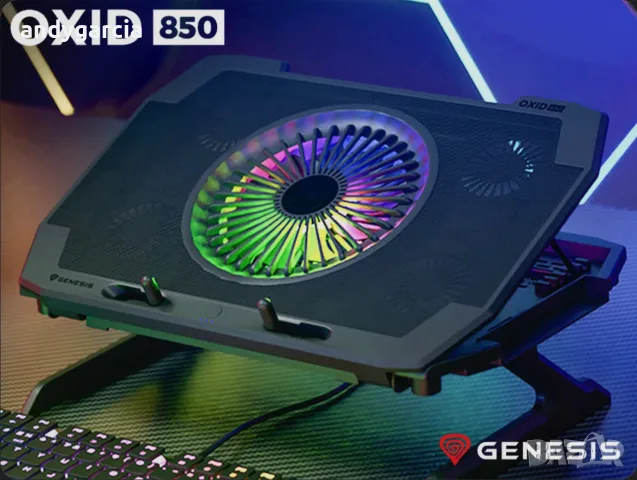 Охладителна подложка Genesis Oxid 850 за лаптопи до 17.3 инча черна RGB осветление с кутия като нова