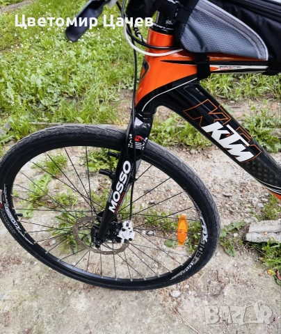 Карбонов велосипед KTM 28 цола, снимка 12 - Велосипеди - 54308676